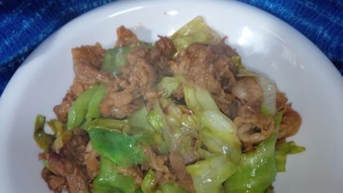 オージーとレタスのオイスターソース炒めで昼食、今夜でレタスは使い切るわけで:P