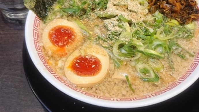 「ラーメン「まこと屋」長田南店」!!「九条ねぎ」背脂醤油ラーメン」!!