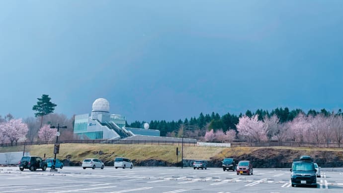 春の嵐予想の日、山梨に花を求めて‥