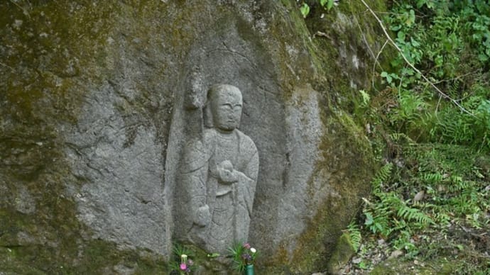 室生湖 濡れ地蔵