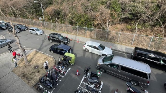 池子の森自然公園駐車場不足、市外野球チームの独占使用について一般質問
