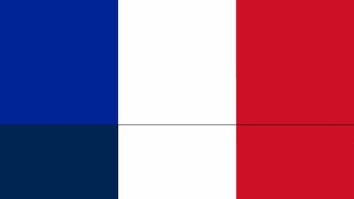 今日も色々と色んな事でへとへと…そしてフランス国旗の色が元の色に