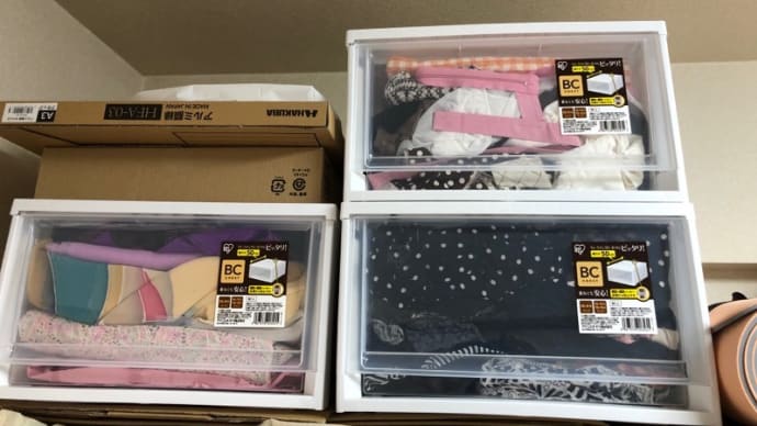 クローゼットの上を