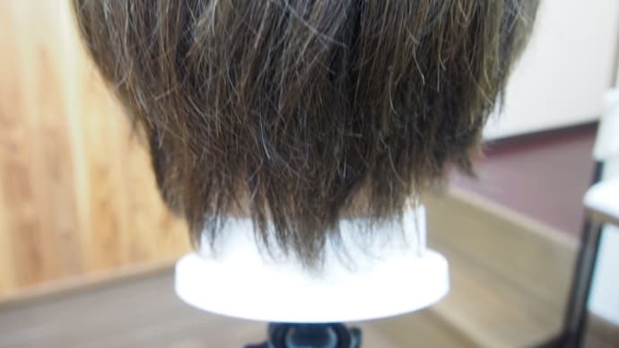 ウィッグが傷みやすい季節