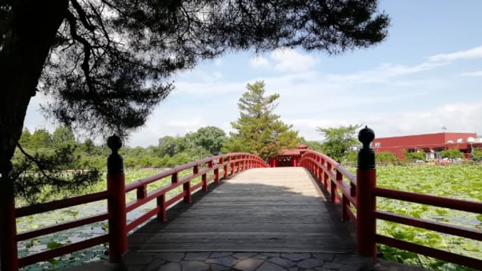 猿賀公園、盛美園(平川市猿賀石林1、無休、9:00-17:00、大人500円)
