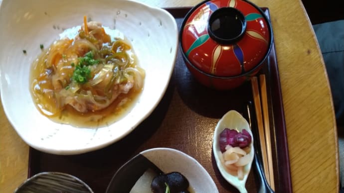 休日の昼食(レストラン夕やけ)