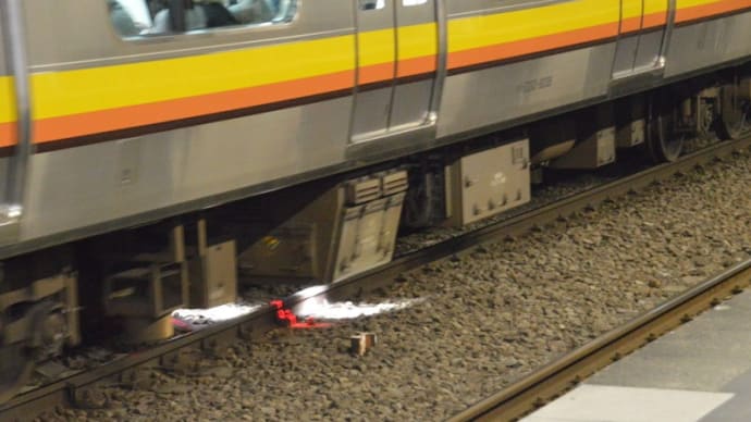線路設備モニタリング装置 モハE233-8025?【稲田堤駅:南武線】 2021.6.8