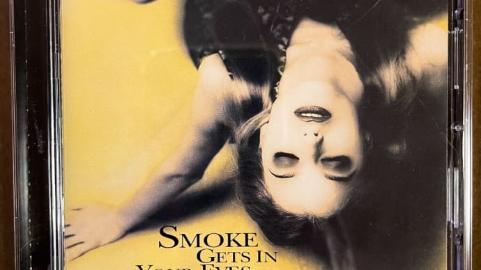 Eddie Higgins / SMOKE GETS IN YOUR EYES