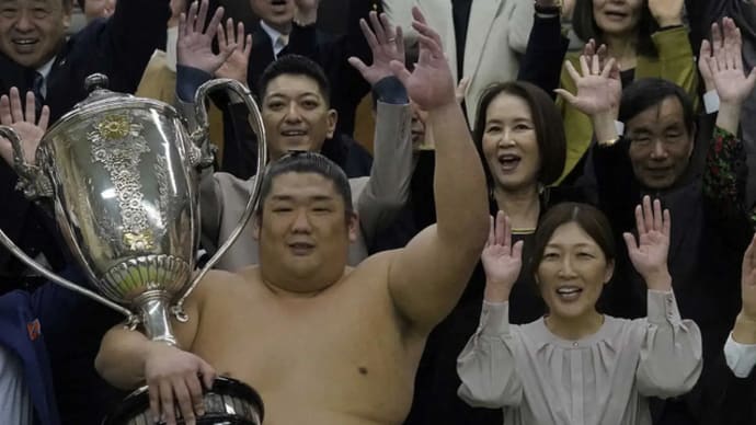 速報)尊富士110年ぶり新入幕優勝!、青森県五所川原市出身っ!!