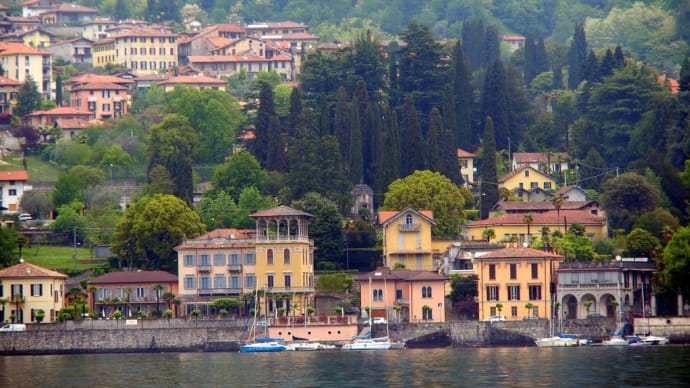 イタリア・コモ湖のなかに