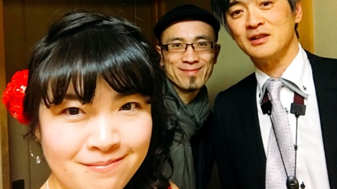 塩尻にて、おむすびさん演奏。