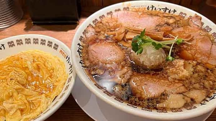 「NEW OLD STYLE 肉そば けいすけ」の肉そば背脂醤油+エッグライスセット!