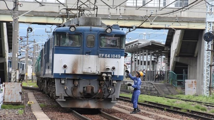 7月13日撮影 南松本にて 西線貨物8084レ 機回し その3