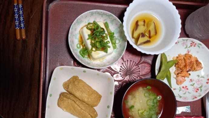 お婆ちゃんも意外と元気で普通にご飯を食べたがる・・安心