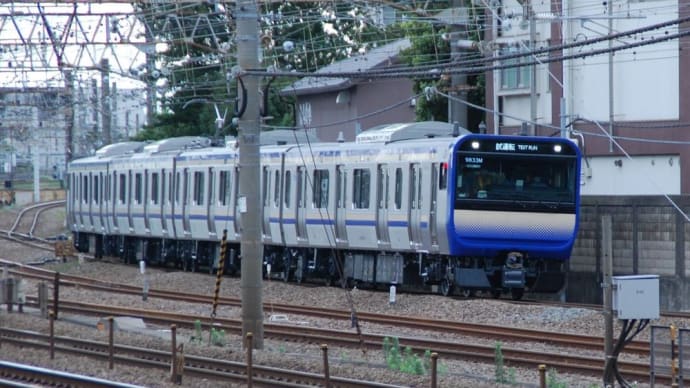 新スカ線　E235系1000番台　試運転（2）　【鶴見駅脇：東海道貨物線】　2020.7.8