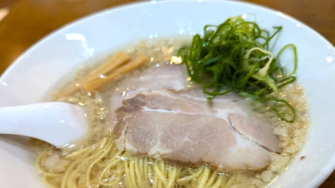 らぁ麺・つけ麺 轟@東寺山 背脂増しのギタギタ背脂醤油らぁ麺を作ってもらえました!&半チャーハンはパラパラ系!