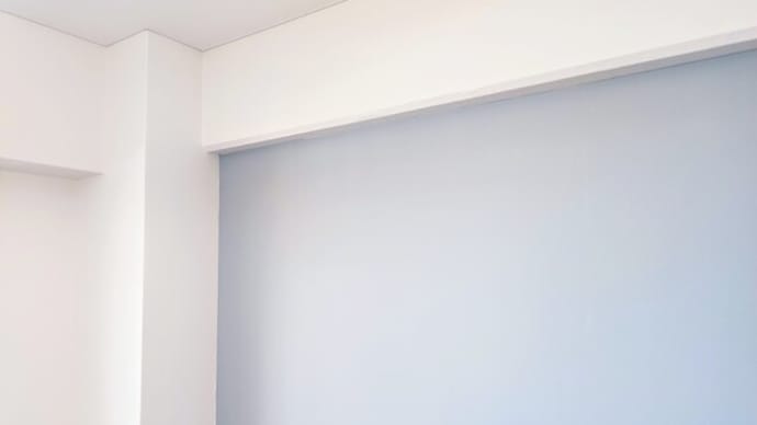 【洋室4.7帖】アクセントクロス...水色を採用