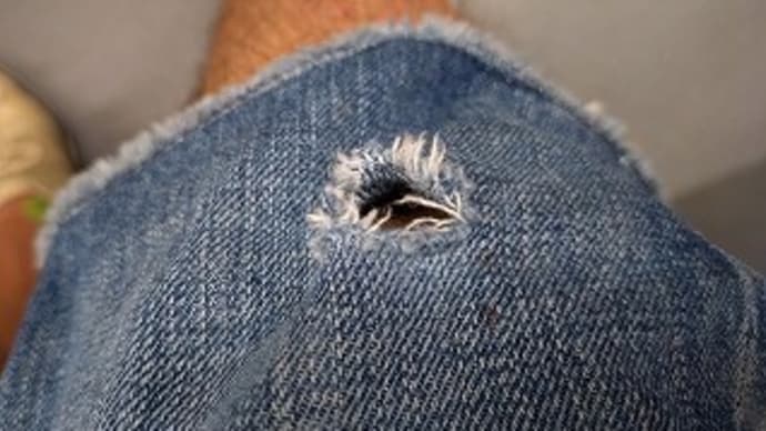 同級生女子たちと打ち合わせ・・・の場所に到着する10秒前にこけて負傷(軽傷)