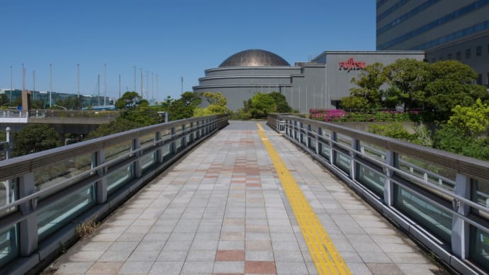 ４月の幕張新都心：シャープＳＩＩ幕張ビル前からビジネス通り・富士通ドームシアター前へ　ＰＡＲＴ２