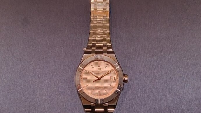 モーリス・ラクロア アイコン オートマティック 39mm エクリュカラー