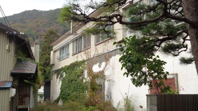 醸造所跡とロマンス坂