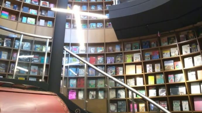 インスタ映えの本屋 BOOKXCESS　＠セティアアラム