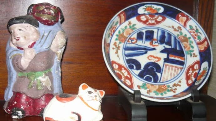 階段箪笥に飾る小物類 その4(再掲版)