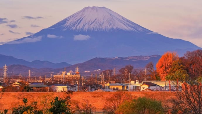 18/Dec 朝焼けと夕暮れの富士山🗻と飛んで来た鉄鳥