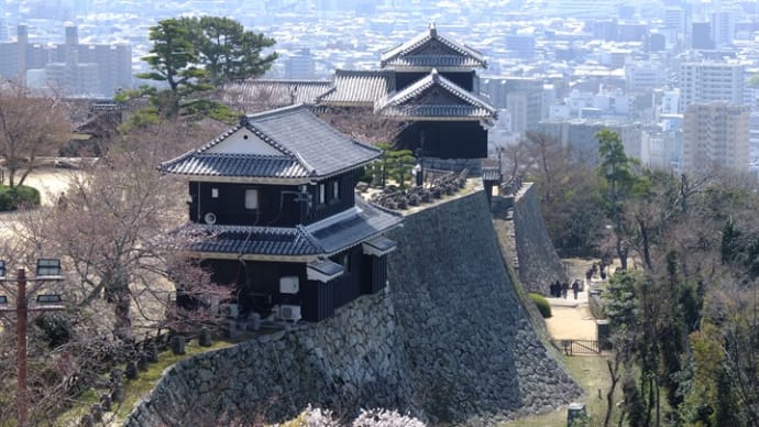 松山城 南隅櫓‣小天守