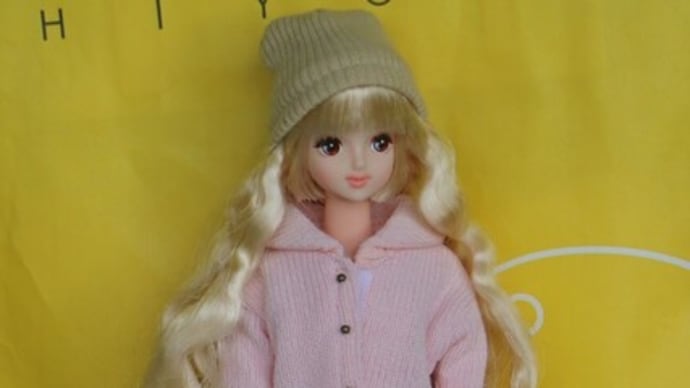 ニットワンピースxお楽しみドールたまき