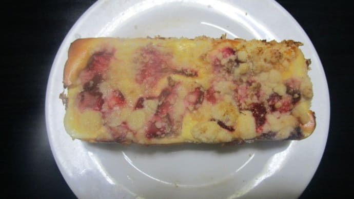 パン耳使用のイチゴチーズケーキ