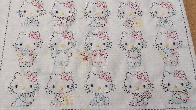 キティーちゃんの刺し子ふきん