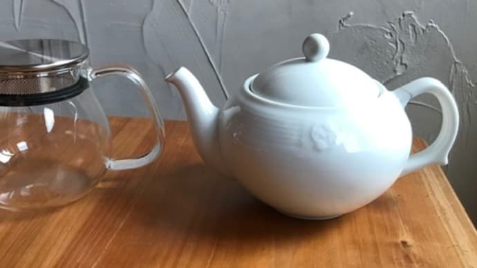 ティーポットの茶渋
