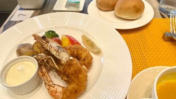 遅いランチ