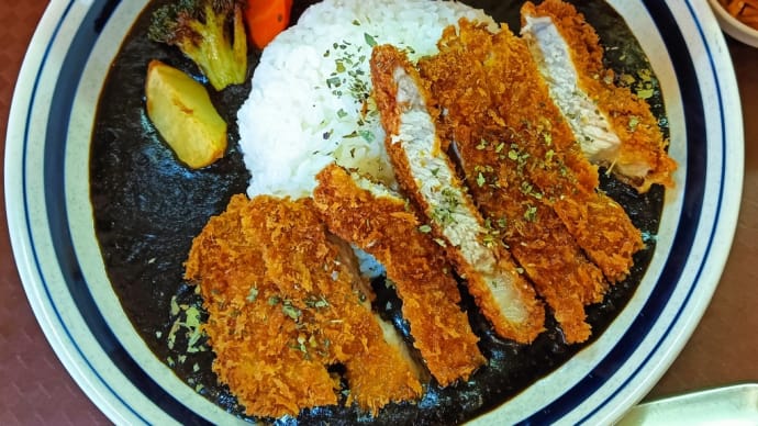 行啓通のカツカレー専門店!~「カツカレーそれは ・•・ 愛」~