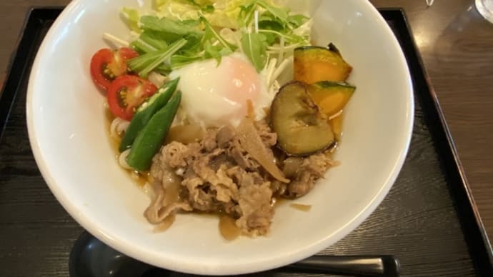 甘辛肉細サラダうどん／「ゴールデン・ハーフの太陽の彼方」／(囚人の)厳重監禁