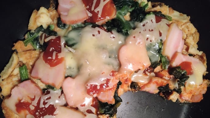 パン耳ピザ🍕とサボテン