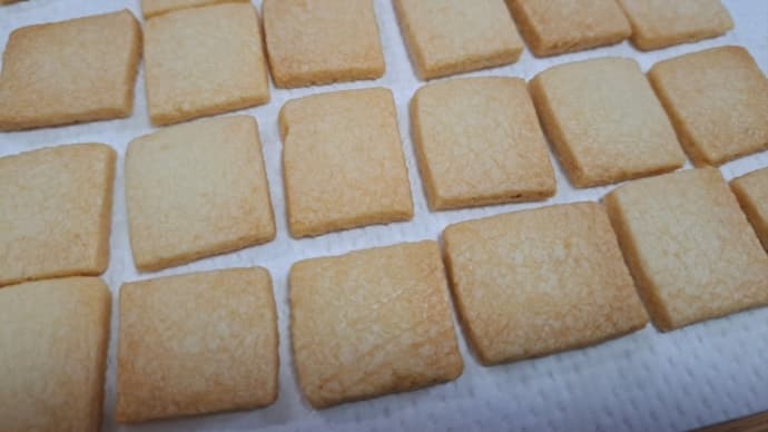 早起きしてお菓子作り。