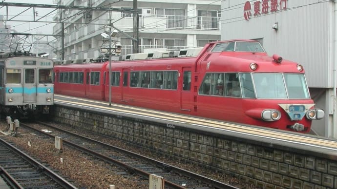 7000系【岩倉駅:名鉄犬山線】 2000.11.2 過去データより発掘
