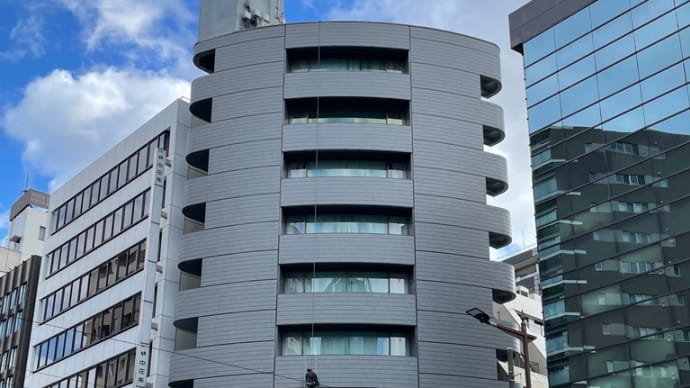 エフロを取り除く(無足場工法)
