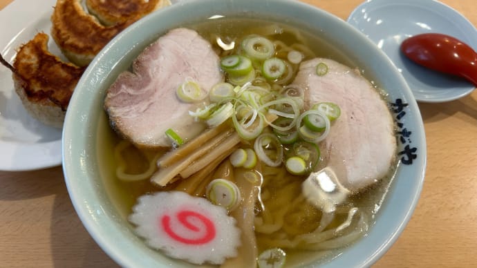 【栃木 新栃木】 拉麺 かくだや 栃木平柳店「ラーメン(750円)＋自家製ぎょうざ3個(300円)」