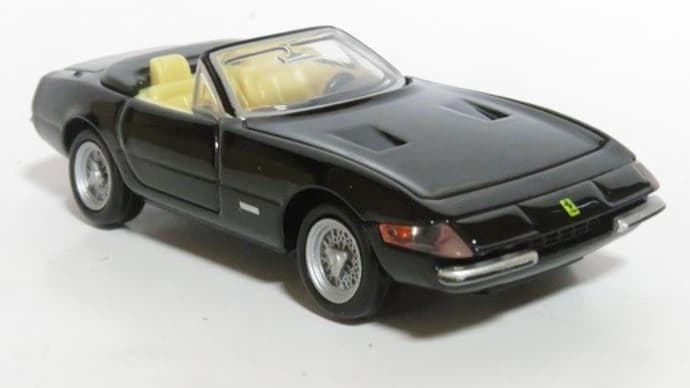 プレミアムなトミカ 365 GTS4