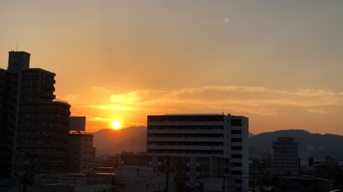 台風一過、窓に塩が⁉️ ケルヒャーで大掃除‼️