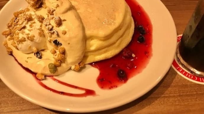 高倉町珈琲のリコッタパンケーキとコメダ珈琲店のモーニング