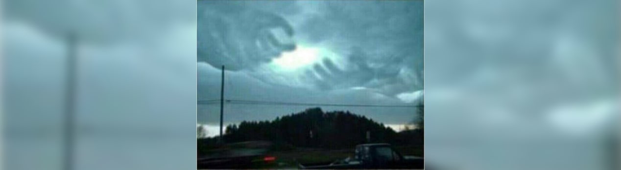 偽物でした 神の手 沖縄の雲の画像 ロートル技術屋の日記