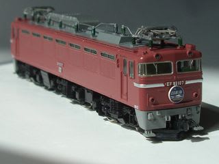 EF81の車体が、二本かい？ - TOMIX - 今日も気ままに、ガッタン