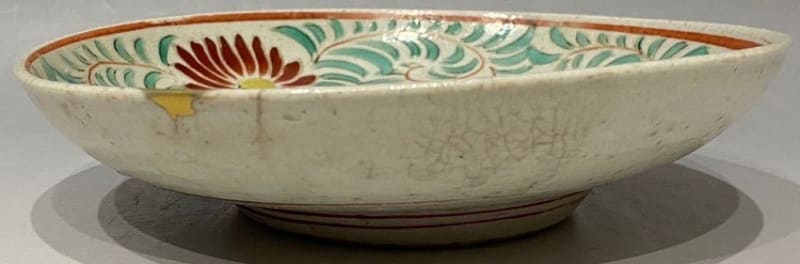 氏素性の解らぬ作品 古伊万里（古九谷） 草花文蝶図初期赤絵五寸