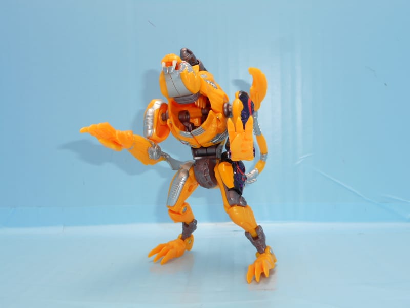 TFビーストウォーズメタルス デラックスクラス メタルスチータス