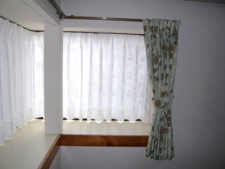続 L字型出窓へのオーダーカーテン レール取付 施工例！ ～川島織物 