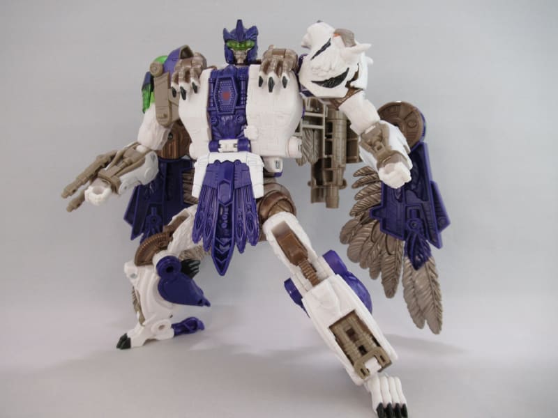 TFレガシーユナイテッド リーダークラス タイガーホークを